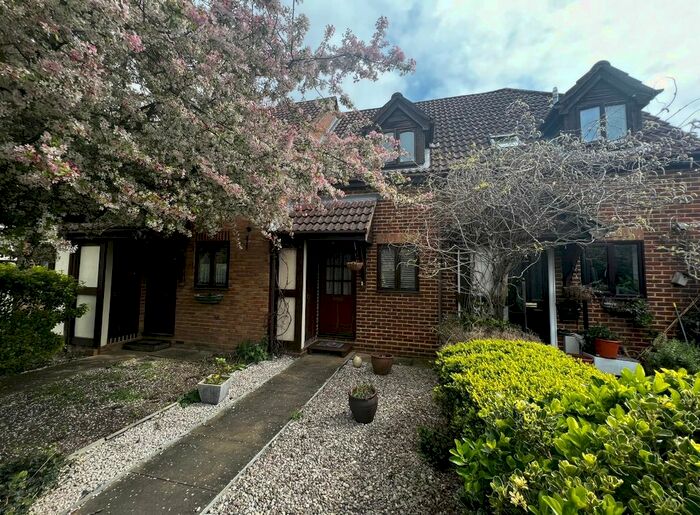 1 Bedroom Terraced House To Rent In King George Close, Sunbury On Thames, TW16