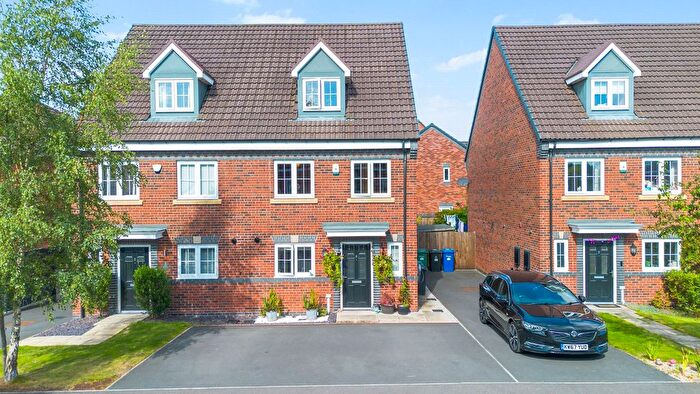 4 Bedroom Semi-Detached House For Sale In Cottesmore Close, Great Sankey, WA5