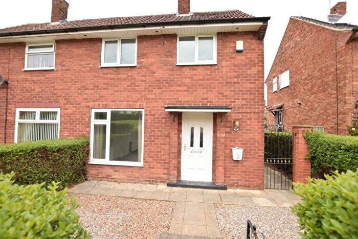 2 Bedroom Semi Detached House For Sale In Kentmere Rise, Leeds, LS14