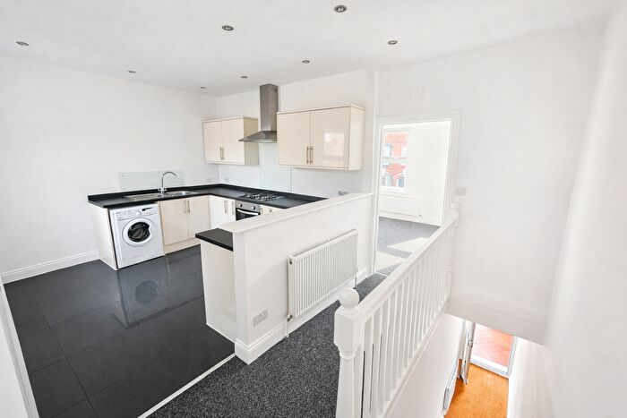 1 Bedroom Flat To Rent In Kettlebaston Road, London, E10