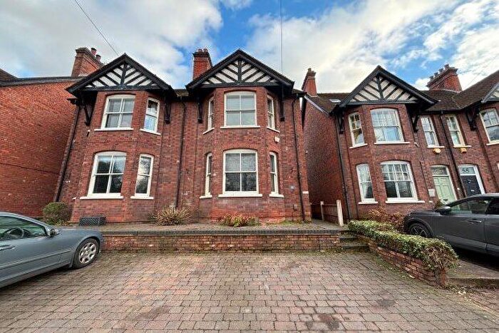 4 Bedroom Property To Rent In Birmingham Road, Lichfield, WS13