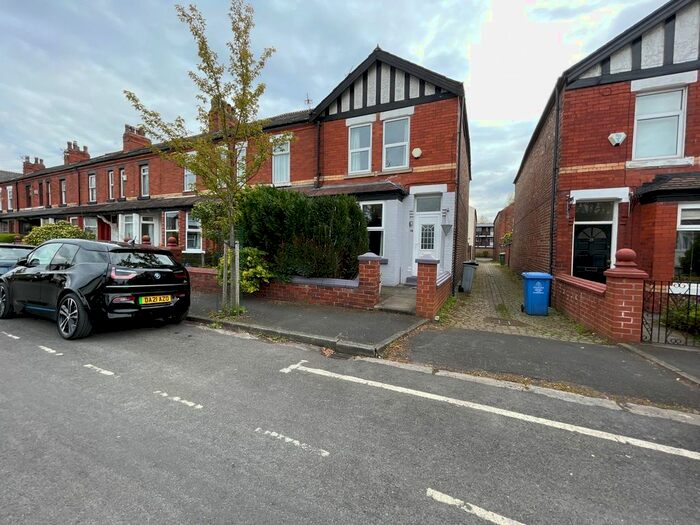 3 Bedroom End Of Terrace House To Rent In Manor Road, Sale, M33