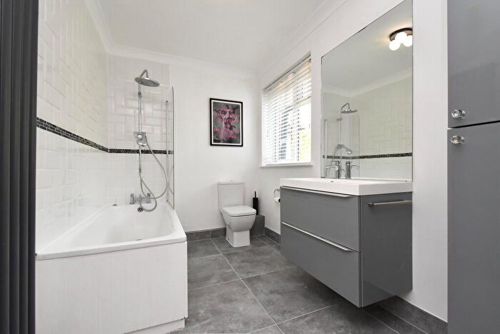 4 Bedroom Semi-Detached House For Sale In Southborough Lane, Bromley, BR2