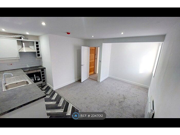 1 Bedroom Flat To Rent In Westgate Otley, Otley, LS21