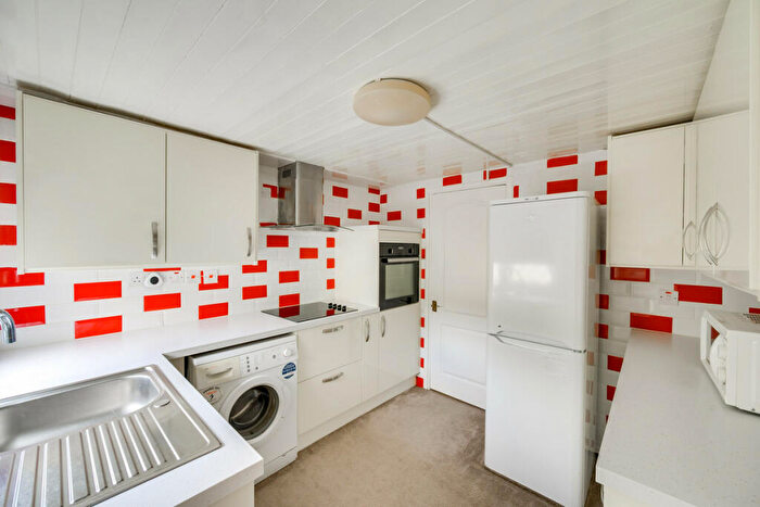 2 Bedroom Detached Bungalow For Sale In New Green Park, Coventry, CV2