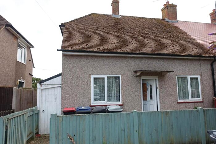 2 Bedroom Semi Detached House For Sale In Windmill Road, Canterbury, CT1
