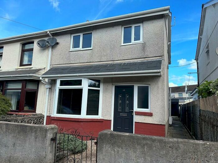 3 Bedroom Semi-Detached House To Rent In Dumfries Place, Glanrhyd, Ystradgynlais, Swansea., SA9