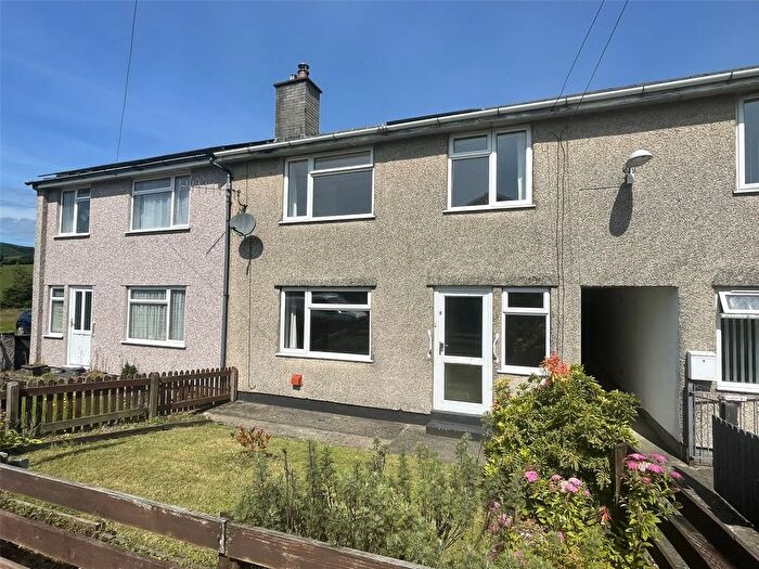 3 Bedroom Terraced House For Sale In Rhosawel, Cwmllinau, Machynlleth, Powys, SY20
