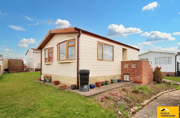 2 Bedroom Chalet For Sale In West Shore Park, Walney, Barrow-In-Furness, Cumbria, LA14
