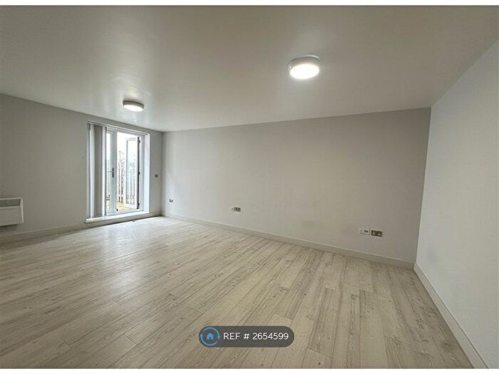 1 Bedroom Flat To Rent In Eltham High Street, London, SE9