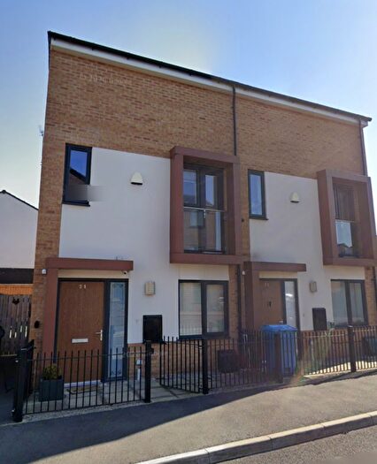 1 Bedroom Semi-Detached House To Rent In Bramwell Drive, Manchester, M13