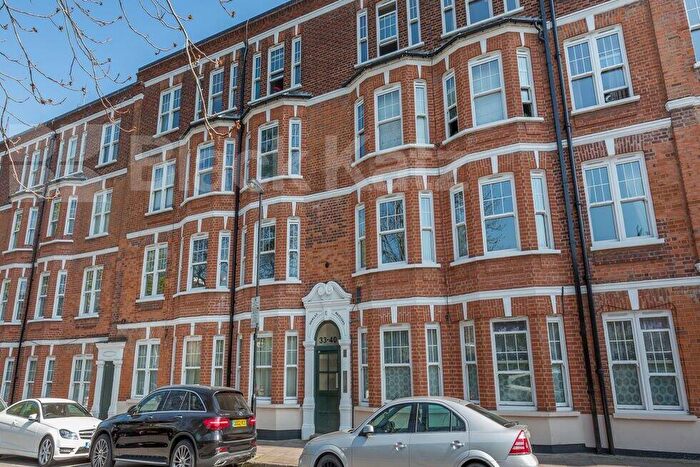 3 Bedroom Flat To Rent In Morgan Road, Holloway, N7