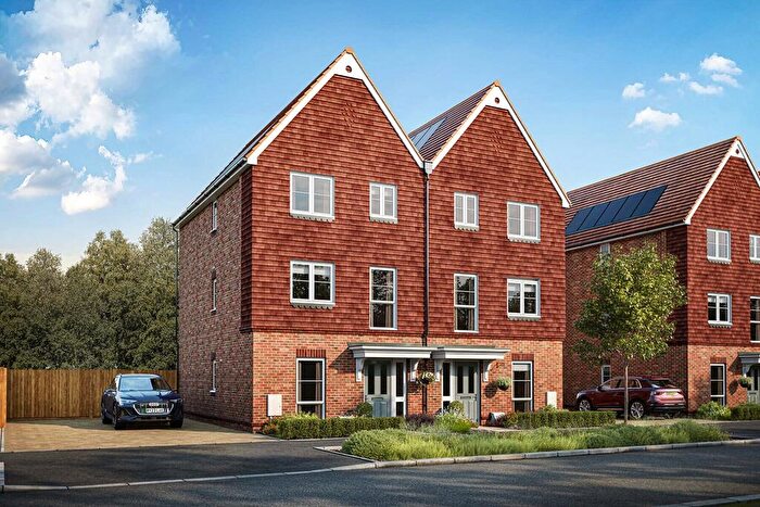 3 Bedroom Semi-Detached House For Sale In Harvest Ride, Warfield, Bracknell, RG42