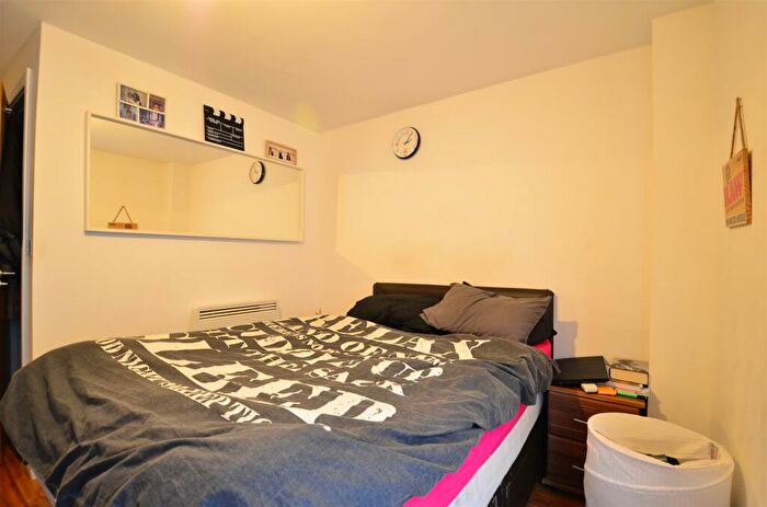 2 Bedroom Flat To Rent In Birmingham, B5
