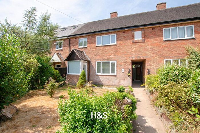 3 Bedroom Semi-Detached House For Sale In Slater Road, Bentley Heath, Solihull, B93
