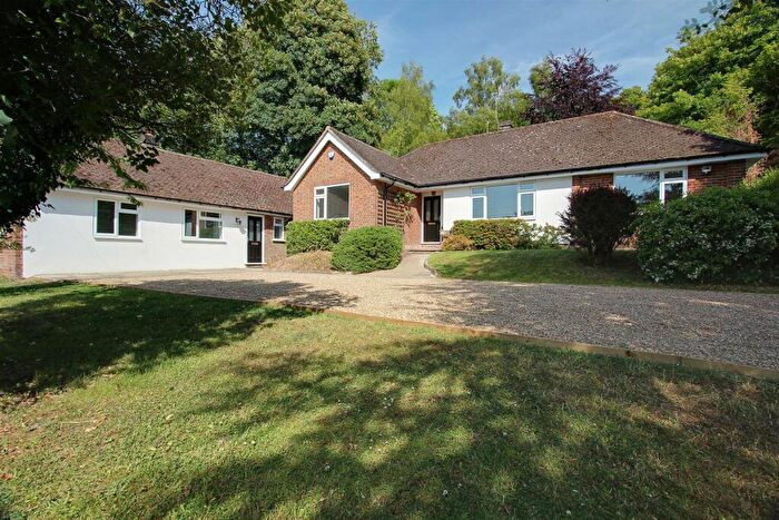 4 Bedroom Detached House To Rent In Vale Road, Chesham, HP5