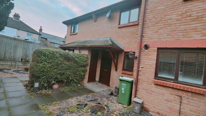 1 Bedroom Terraced House To Rent In Peatfield Close, Sidcup, DA15