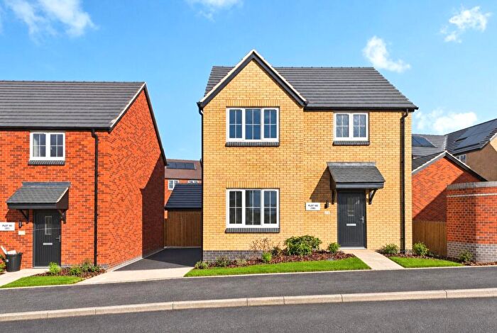 3 Bedroom Detached House For Sale In Jacquest Road, Boughton, Northampton, Northamptonshire, NN2