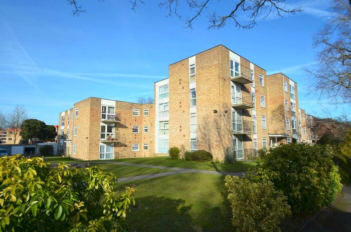 1 Bedroom Flat To Rent In Devonshire Road, Sutton, SM2