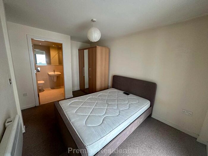 2 Bedroom Apartment To Rent In City Road East, Manchester, M15