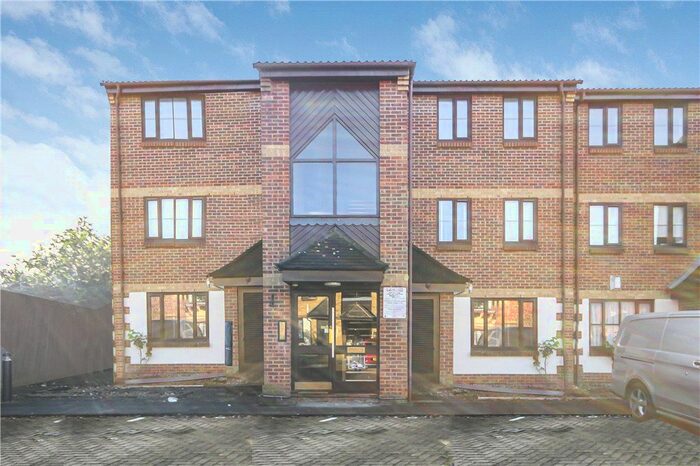 1 Bedroom Flat To Rent In Summerhill Way, Mitcham, CR4