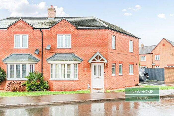 3 Bedroom Semi Detached House For Sale In Cornflower Drive, Evesham, WR11