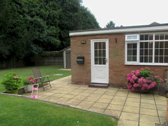 Studio To Rent In Fairlands Park, Coventry, CV4