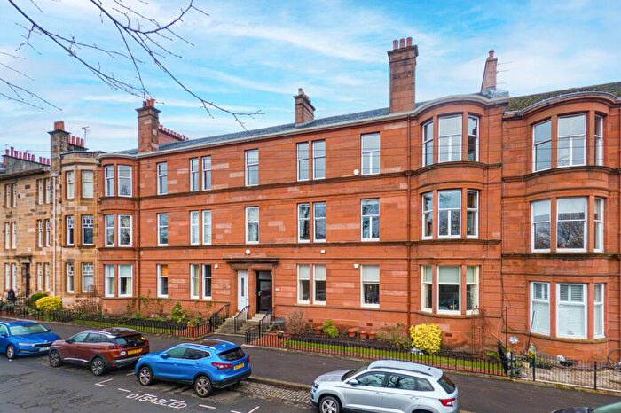 4 Bedroom Apartment For Sale In Terregles Avenue, Pollokshields, Glasgow, G41
