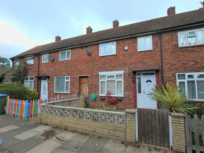 3 Bedroom House To Rent In Anstridge Road, Eltham, London, SE9