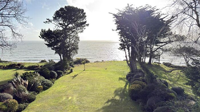 3 Bedroom Apartment For Sale In Martello Park, Canford Cliffs, BH13