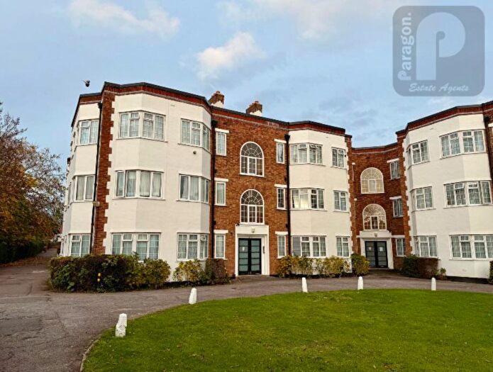 3 Bedroom Flat To Rent In Church Lane, London, NW9