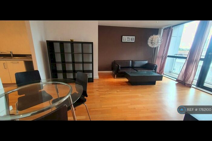 2 Bedroom Flat To Rent In Radium Street, Manchester, M4