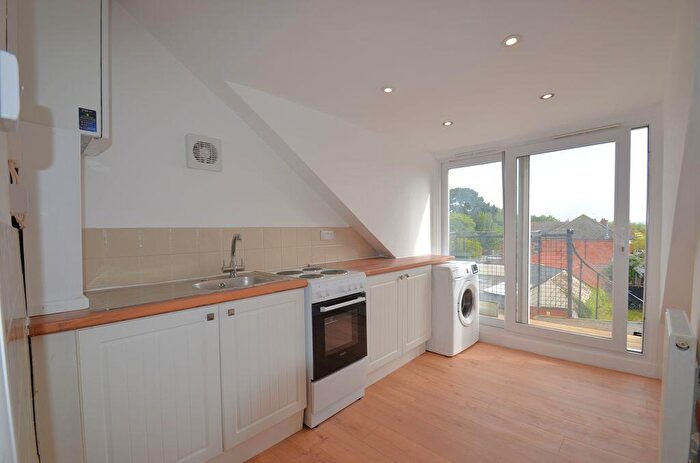 2 Bedroom Apartment To Rent In Christchurch Town Centre, BH23