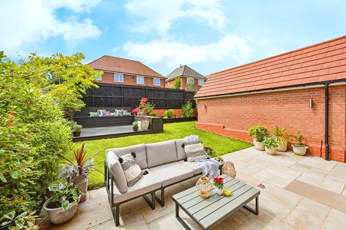 3 Bedroom Detached House For Sale In Tarragon Close, Mickleover, Derby, DE3