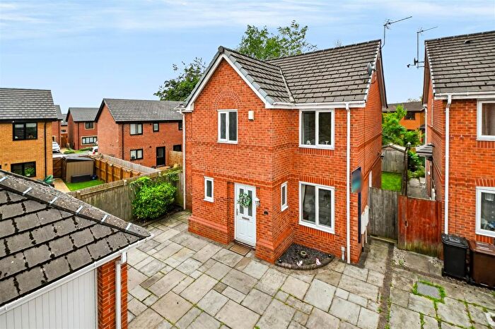 4 Bedroom Detached House For Sale In Pickley Court, Leigh, WN7