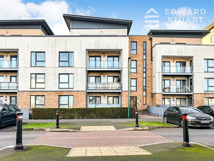 2 Bedroom Flat For Sale In Hammonds Drive, Peterborough, Cambridgeshire, PE1