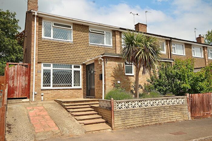 3 Bedroom End Of Terrace House For Sale In Windmill Road, North Leigh, OX29