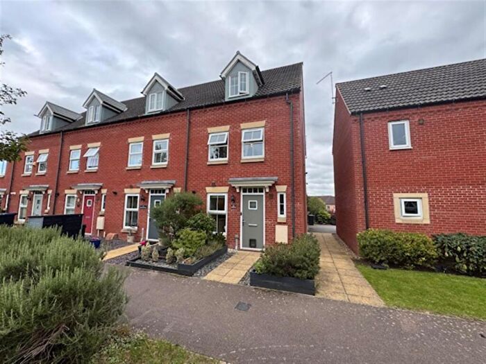 3 Bedroom End Of Terrace House For Sale In Merivale Way, Ely, CB7