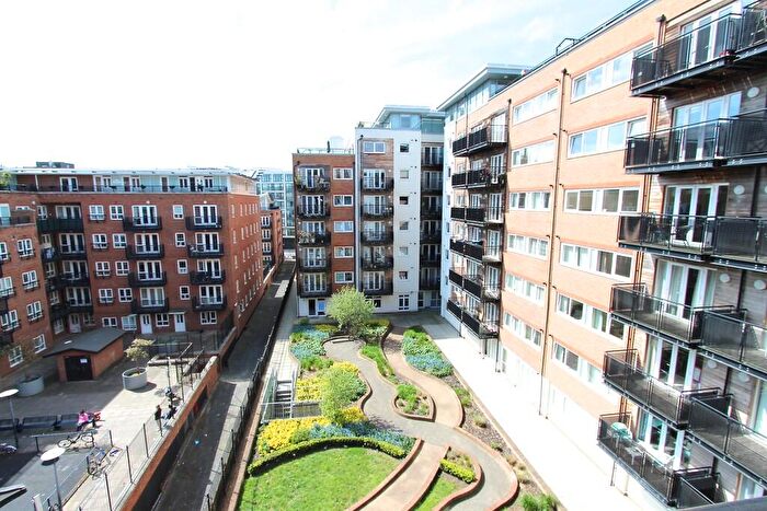 1 Bedroom Apartment For Sale In Skerne Road, Kingston Upon Thames, KT2