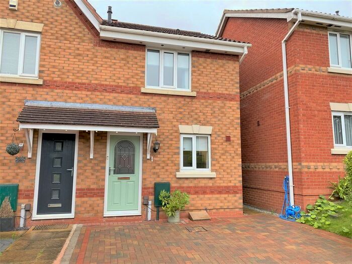 2 Bedroom Semi-Detached House To Rent In Low Valley Close, Ketley, Telford, TF1