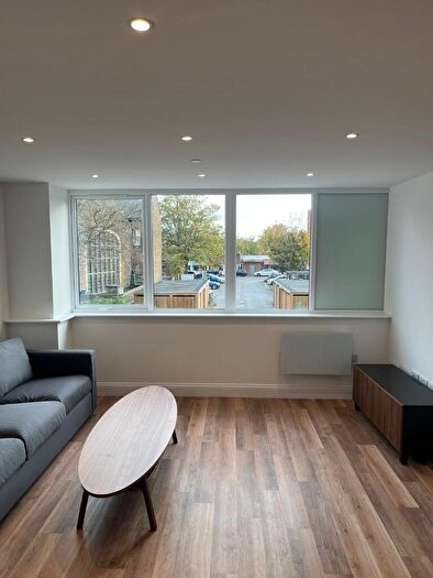 1 Bedroom Flat To Rent In New Road, Gravesend, Kent, DA11