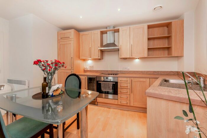 1 Bedroom Flat To Rent In Drayton Green Road, London, W13