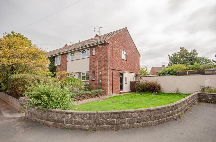 2 Bedroom Flat For Sale In The Meads, Downend, Bristol, BS16