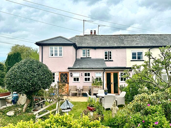 3 Bedroom Terraced House For Sale In Crediton, EX17