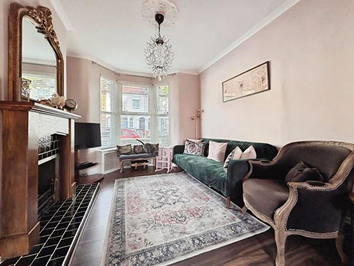 3 Bedroom Terraced House For Sale In Perth Road, London, E13