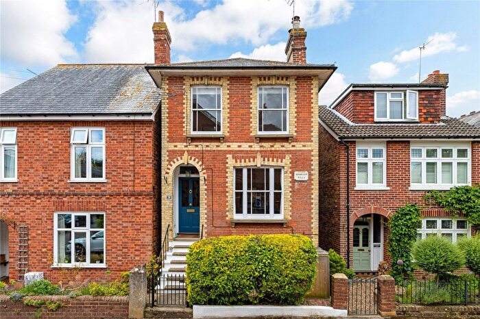 3 Bedroom Detached House For Sale In Vale Road, Southborough, Tunbridge Wells, Kent, TN4