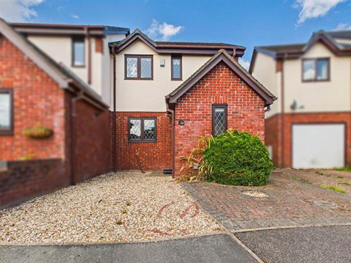 2 Bedroom Semi-Detached House For Sale In Kenstone Close, Mold, CH7