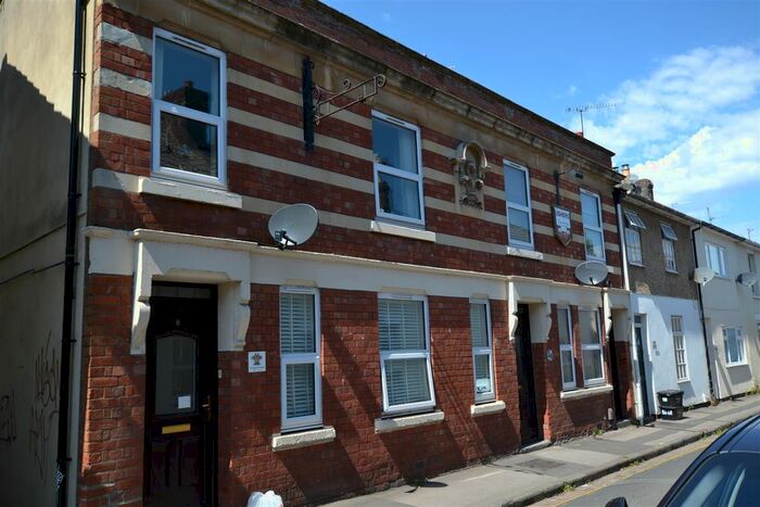 1 Bedroom Flat To Rent In Union Street, Swindon, SN1