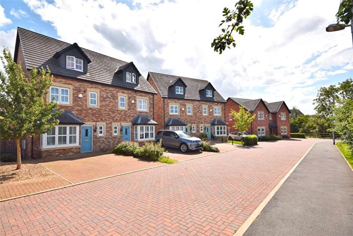 4 Bedroom Semi Detached House For Sale In Beeston Grove, Clitheroe, BB7