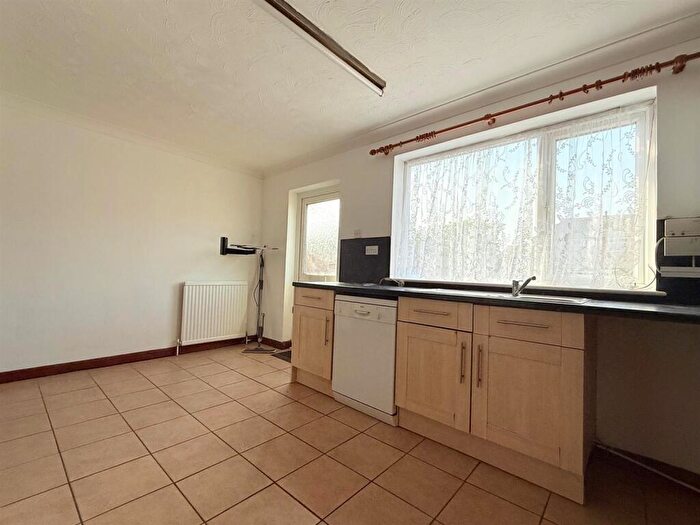 3 Bedroom Terraced House For Sale In Jellicoe Road, Great Yarmouth, NR30